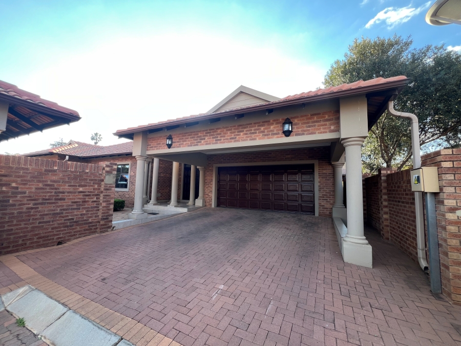 3 Bedroom Property for Sale in Wilkoppies North West